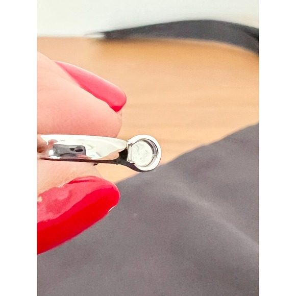 NWOT Flavia Vetarasso Custom Ear Cuff White Gold And Colombian Emeralds Women's - Picture 5 of 5